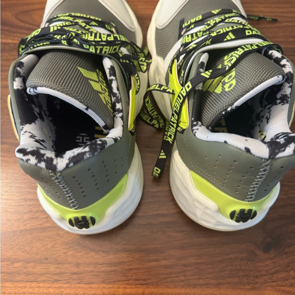 Adidas Daniel Patrick X Harden Vol 4 Shoes - Picture 4 of 7